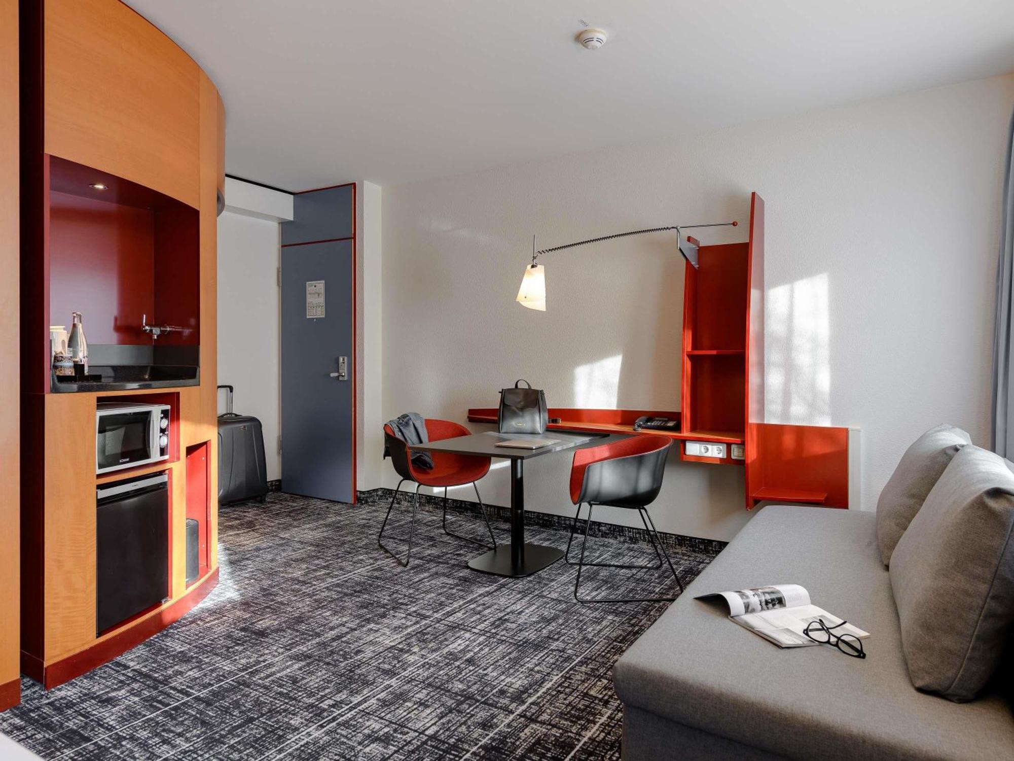 Novotel Suites Muenchen Parkstadt Schwabing — Photos 1